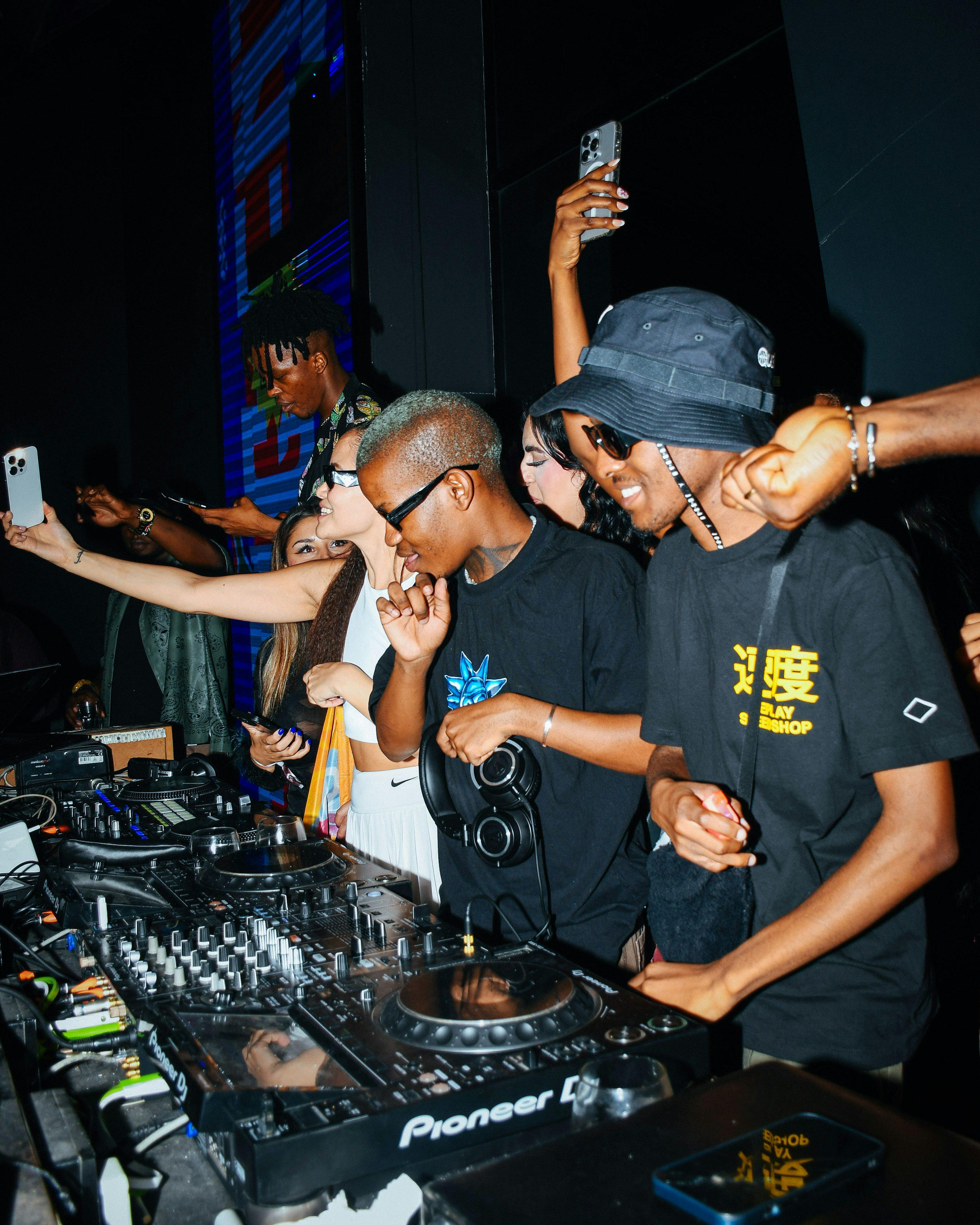 Product 7 - Model 9910